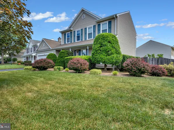 5431 Lomax Way, Woodbridge, VA 22193