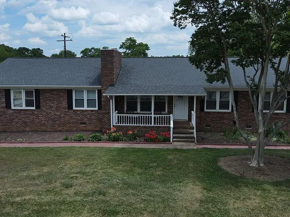 3034 N Blackstock Rd, Spartanburg, SC 29301