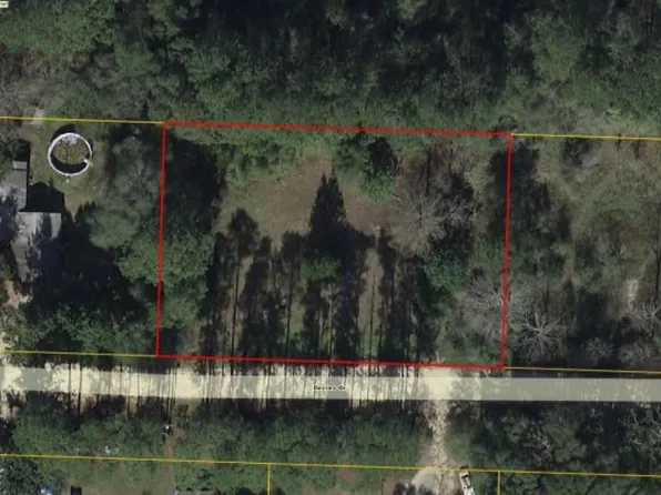 Davies Dr, Fountain, FL 32438