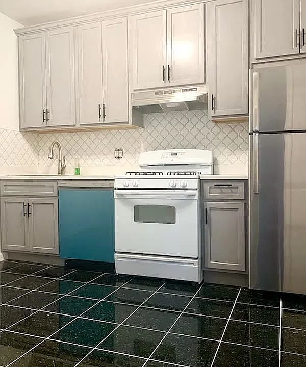 1st image of 113 Diamond St #3