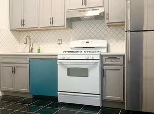 113 Diamond St #3, Brooklyn, NY 11222