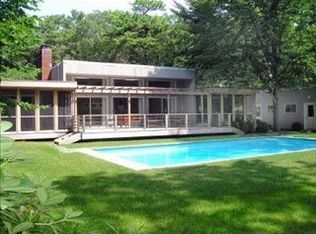 51 Old Orchard Ln, East Hampton, NY 11937