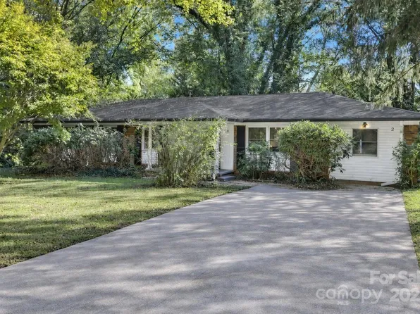 2 Fernbrook Pl, Asheville, NC 28804