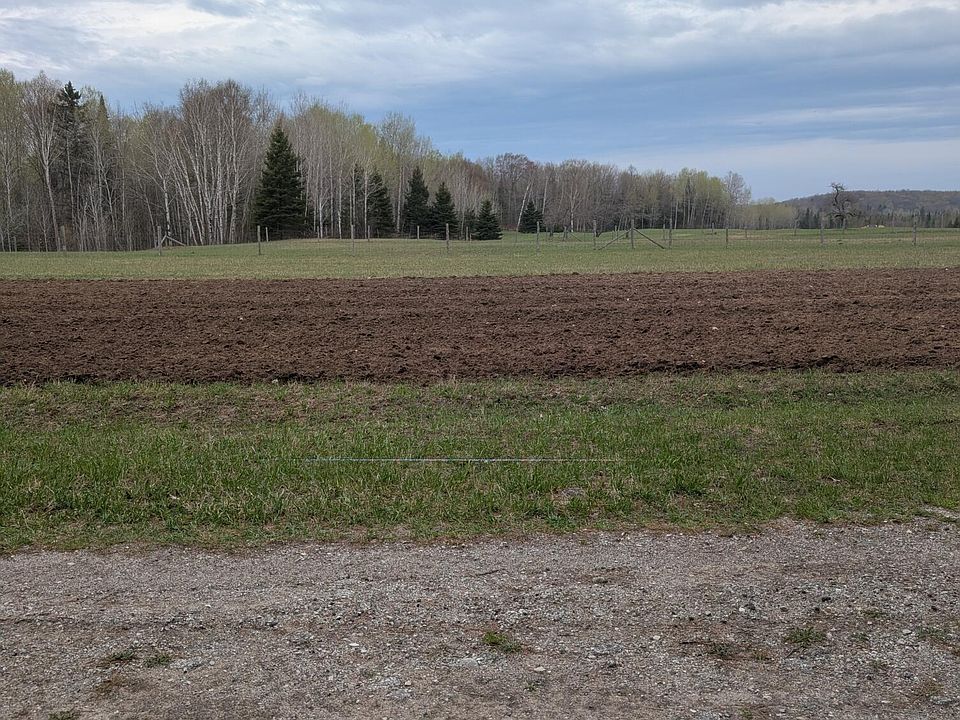 1st image of S Spruce St
