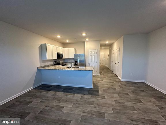 5th image of 148 Baker Dr