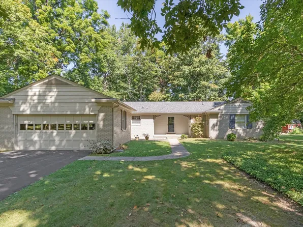 1120 Oakwood Trl, Indianapolis, IN 46260