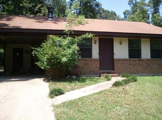 131 Lexington Dr, Hattiesburg, MS 39402