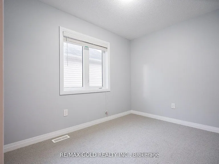 4064 Maitland St — Photo 19