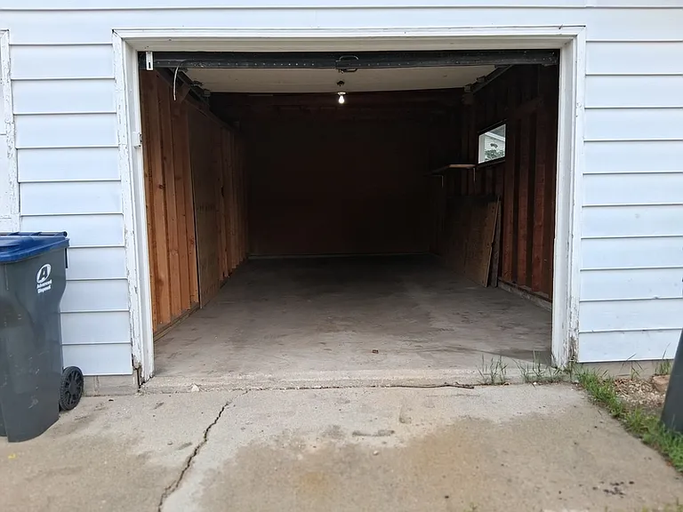 245 Egan St — Photo 16