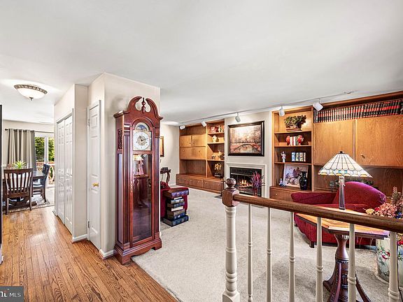 3rd image of 705 Hillary Ct #705