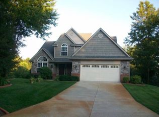 2670 Morel Dr, Highland, MI 48356