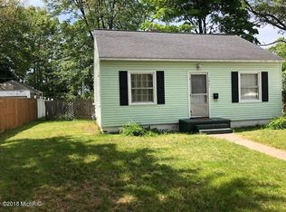 1461 Montague Ave, Muskegon, MI 49441