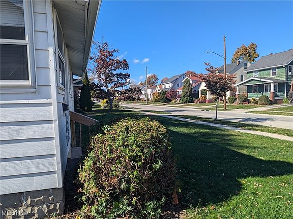 5th image of 19000 Monterey Ave