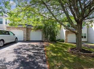 216 Primrose Ln, Maple Glen, PA 19002