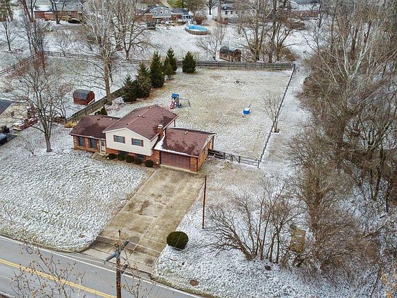 2nd image of 7026 W Chester Rd