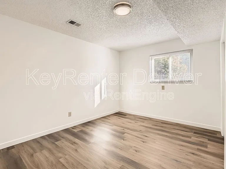 969 S Miller Way — Photo 8