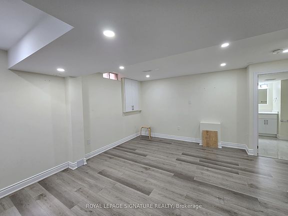 2nd image of 68 Mullis Cres #Basement