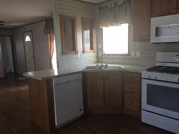 5th image of 47 Finch St