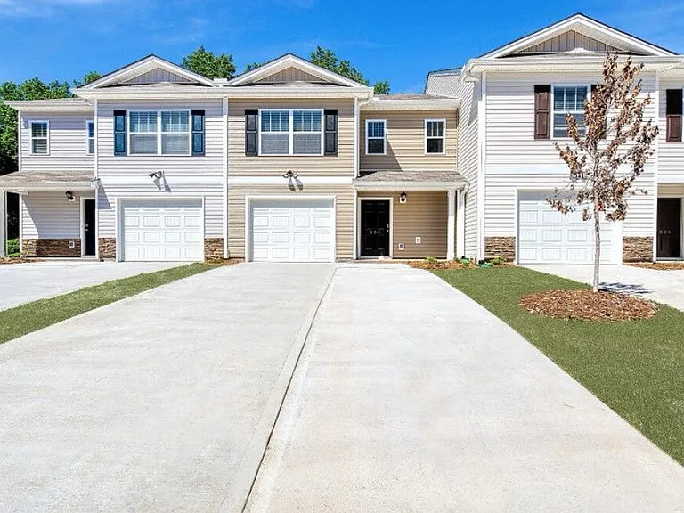 308 Oakmont Valley Trl — Photo 1