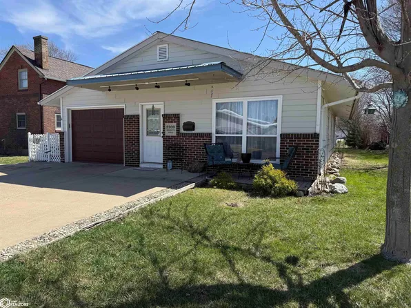 2209 Washington Ave, Iowa Falls, IA 50126