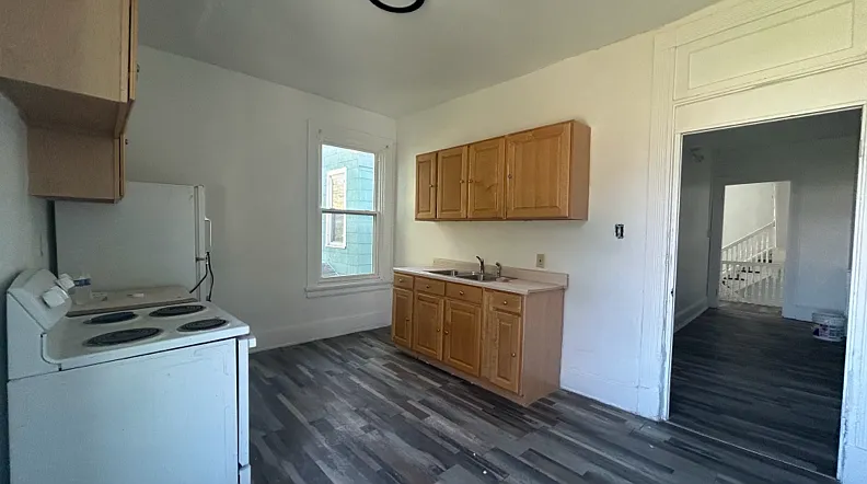 3 bed, 1800 sqft, $1,795 — Photo 4