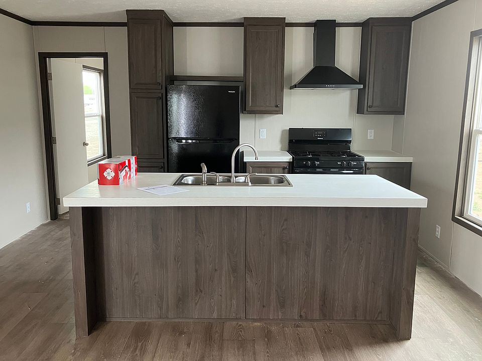 1st image of 431 N 35th Ave #27
