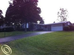 4761 Parview Dr, Clarkston, MI