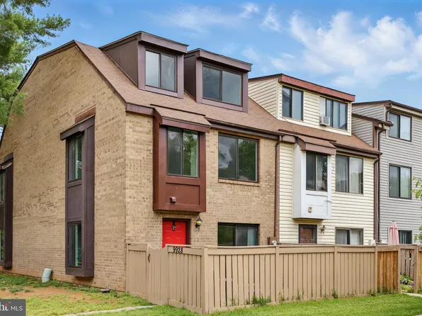 9928 Brookridge Ct, Gaithersburg, MD 20886