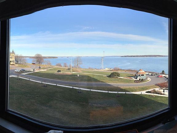~180 degree view of Casco Bay, Fort Allen park from living room area.