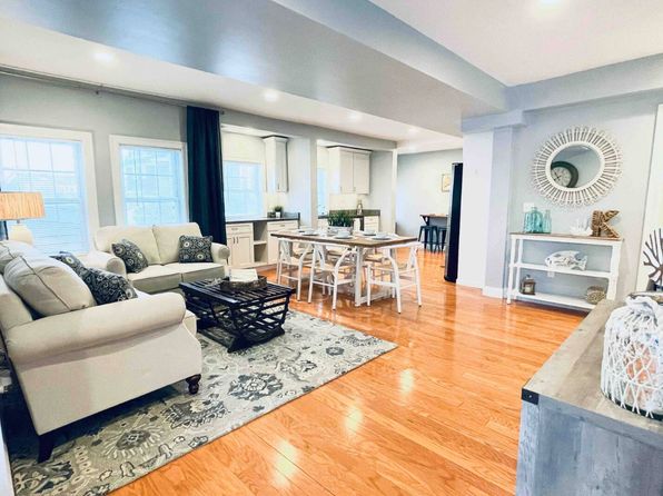 25 Government St APT A