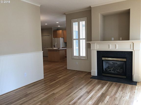4th image of 17146 SE 23rd Dr Unit 26