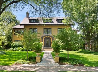 200 S Stone Ave, La Grange, IL 60525