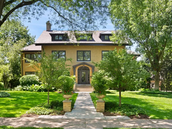 200 S Stone Ave, La Grange, IL 60525