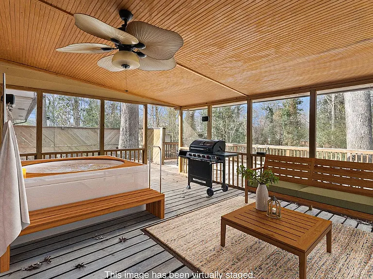388 Tall Oaks Dr NE — Photo 16