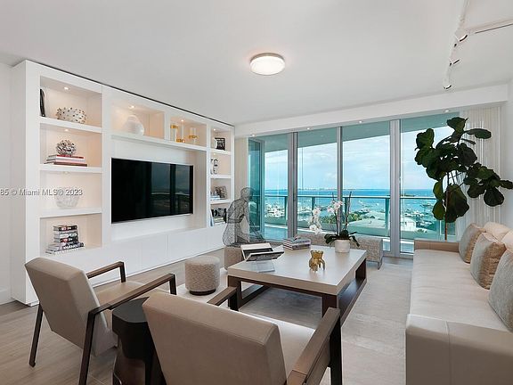5th image of 2627 Bayshore Dr #1104
