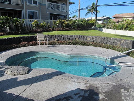 4th image of 75-5919 Alii Dr APT S4