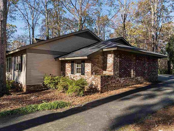 4th image of 206 Sharon Dr