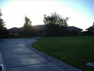 7231 Langworth Rd photo 1