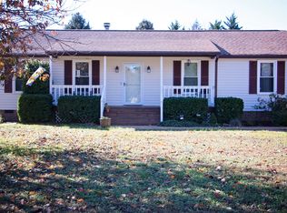 6654 Holly Springs Dr, Gloucester, VA 23061