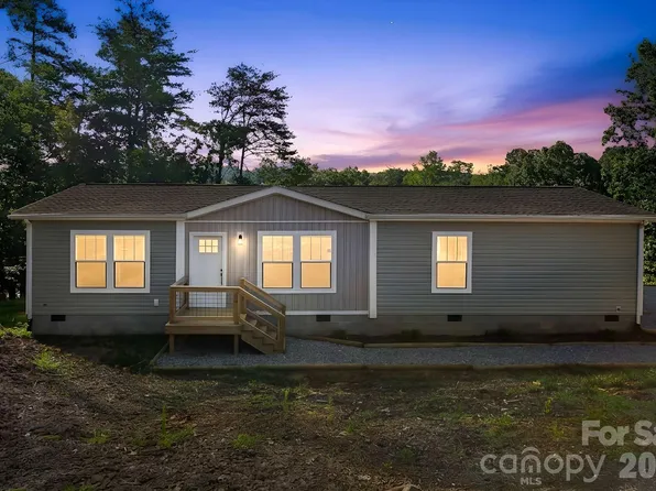 90 S Cascades Dr, Nebo, NC 28761