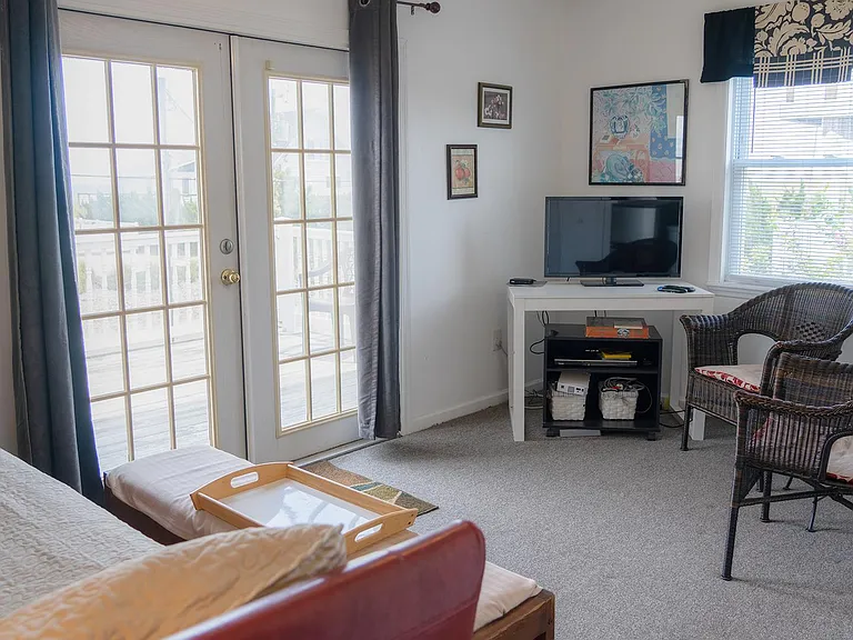 2469 Sandfiddler Rd — Photo 3