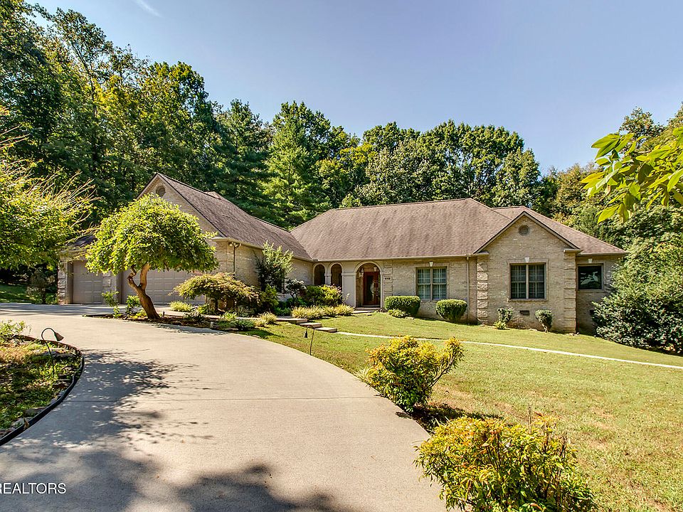 1st image of 648 Old Poplar Springs Rd