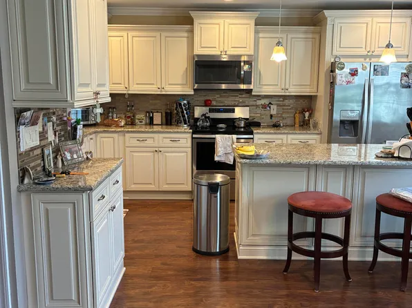 112 Pilatus Platz #D, Freehold, NJ 07728