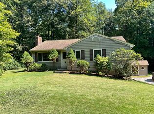 108 Riverside Rd, Sandy Hook, CT 06482