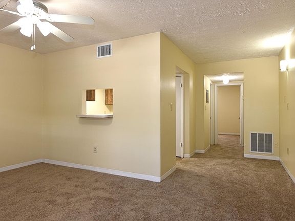3rd image of 3111 W Horatio St #102