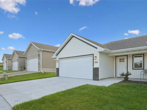 7106 Waterview Dr SW, Cedar Rapids, IA 52404