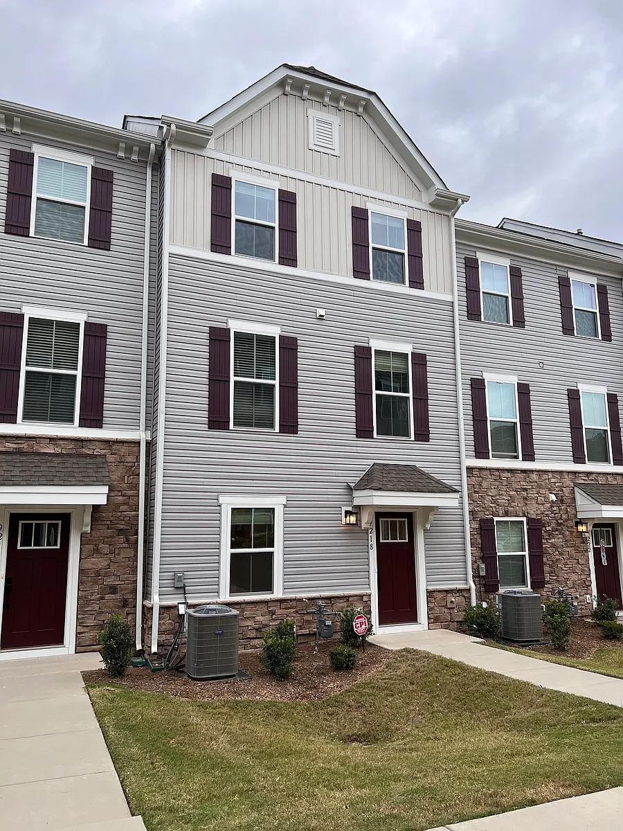 Building Photo - 9218 Mallard Mills Dr
