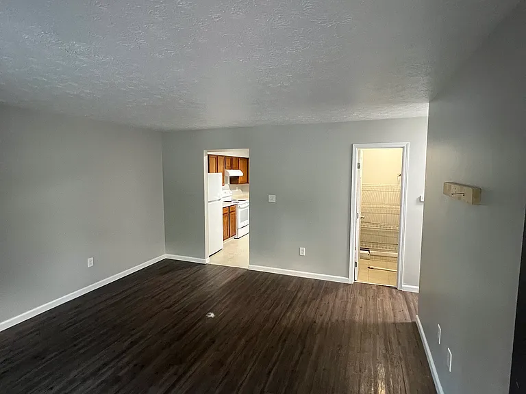 265 Autumn Way #C — Photo 2