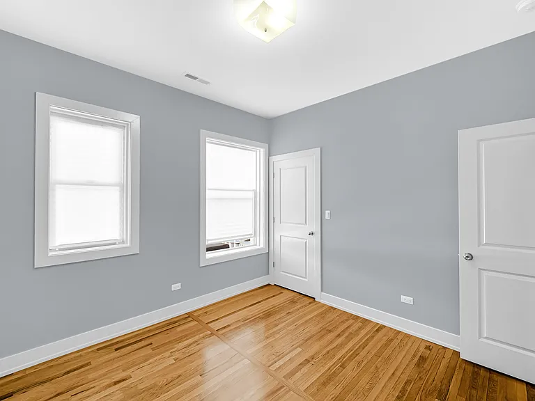 6022 S Eberhart Ave #2N — Photo 17