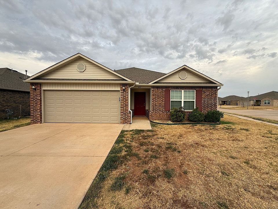 1st image of 1017 N Pheasant Way
